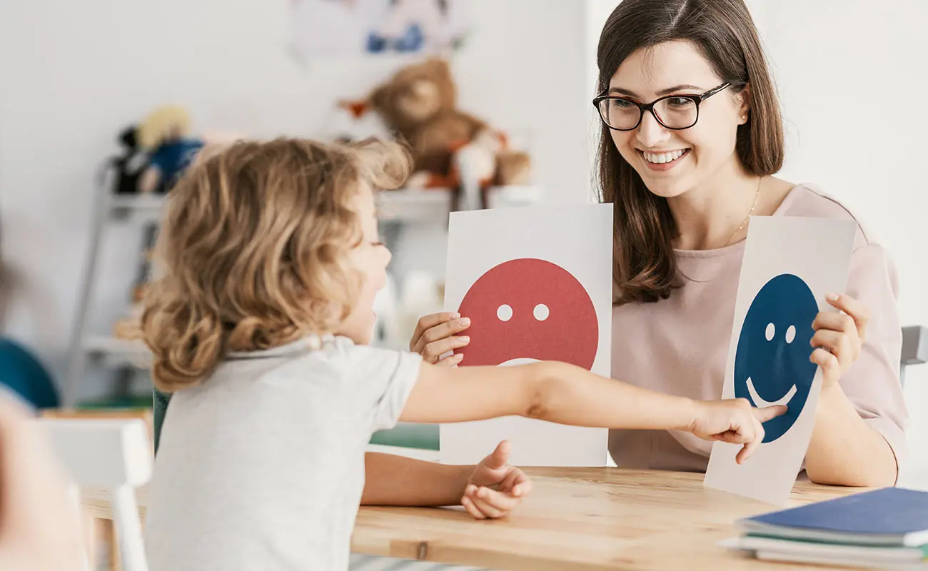 بناء الثقة لدى الأطفال من خلال أنشطة مؤثرة